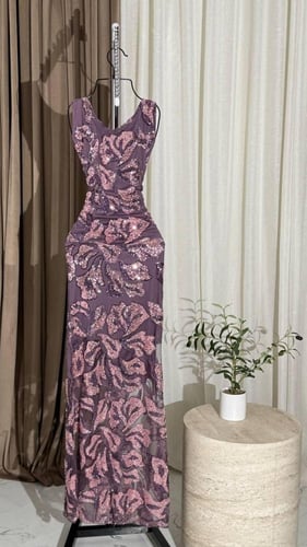 فستان سهره تل المزين بالتطريز الفخم