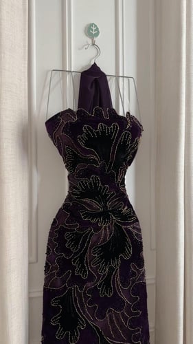 فستان سهره المزين بالكلفه المطرزه بطانه باربي شال...