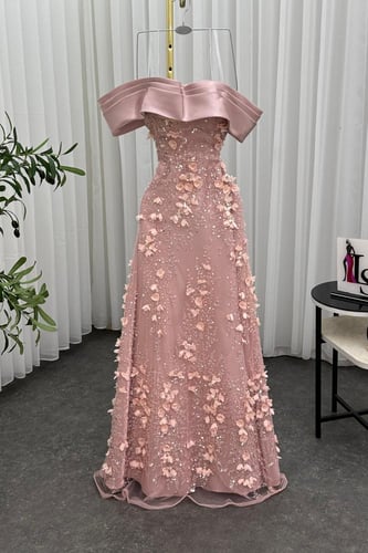 فستان سهره ميكادو لمعه المزين بالكلفه ورود مطرزه