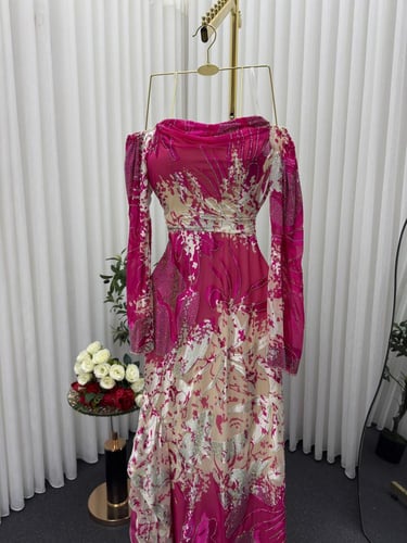 فستان سهره مشجر حرير المزين بالتطريز