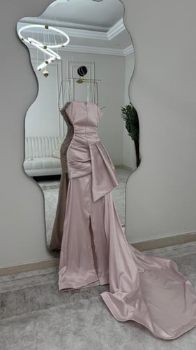 فستان سهره تفته المزين بالتطريز اليدوي