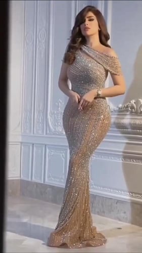 فستان سهره تل المزين بالخرز المشغول يدويا بعنايه