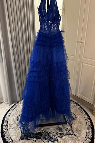 فستان سهره دانتيل مزين بالطبقات بطانه تفته وكورسيه...