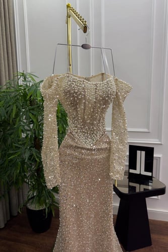 فستان سهره فخم المزين بالتطريز