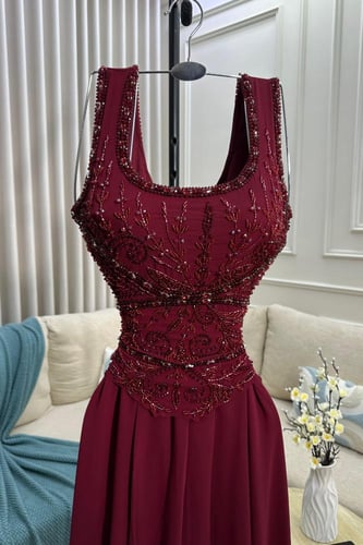 فستان شيفون جورجيت المزين بالتطريز اليدوي