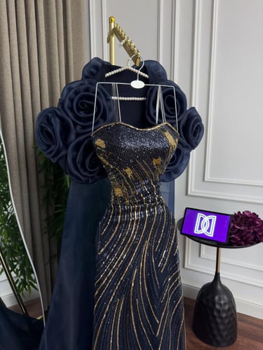 فستان سهره المزين بالكلفه المطرزه جاكت جازار مزين...