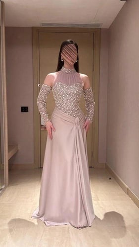 فستان تفته حرير المزين بالكلفه مطرزه