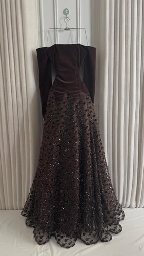 فستان سهره جوخ المزين بالكلفه السهره