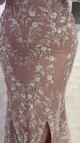 فستان سهره المزين بالتطريز