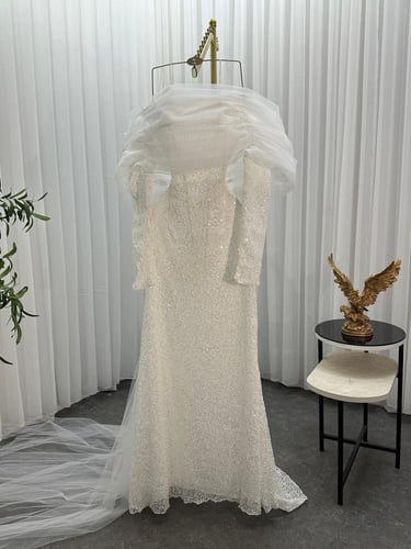 فستان سهره دانتيل مزين بالشك ترتر بطانه تل