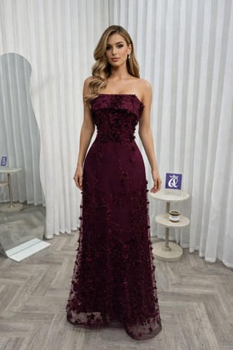 فستان سهره كلفه مزينه بالورود والتطريز والترتر