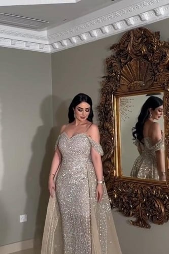 فستان سهره فخم المزين بالتطريز جازار وجيبون