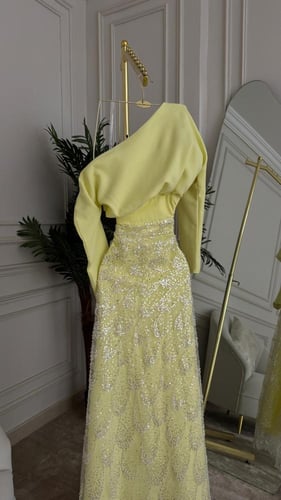 فستان سهره باربي وتل المزين بالتطريز خرز