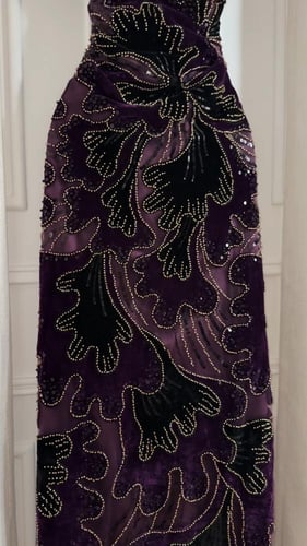 فستان سهره المزين بالكلفه المطرزه بطانه باربي شال...