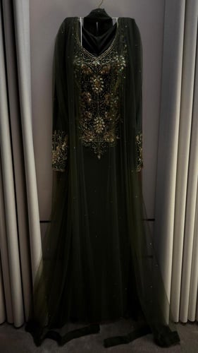 جلابيه باربي وشيفون جورجيت وتل المزينه بالتطريز ال...