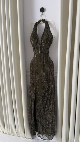 فستان سهره دانتيل المزين بالتطريز