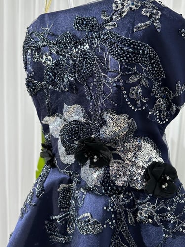 فستان سهره ميكادو دبل كلوش المزين بالكلفه المطرزه