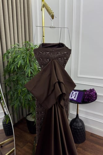 فستان سهره تل المزين بالتطريز خرز ذيل تفته