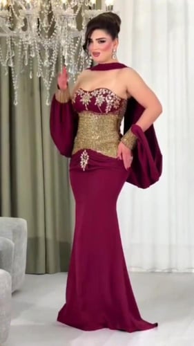 فستان باربي المزين بالتطريز شك يدوي