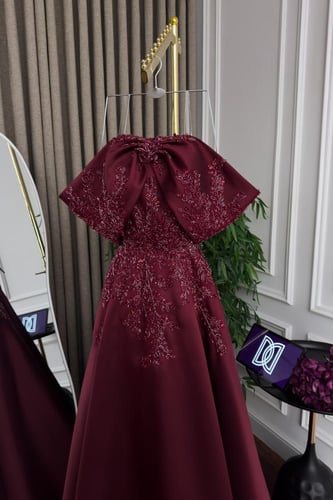 فستان سهره ميكادو دبل كلوش المزين بالكلفه المطرزه