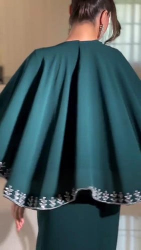 فستان باربي المزين بالتطريز اليدوي