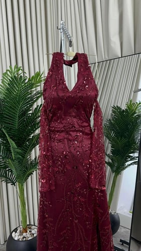 فستان سهره تفته المزين بالكلفه المطرزه ترتر