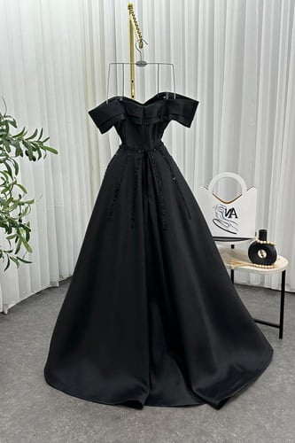 فستان سهره ميكادو المزين بالتطريز