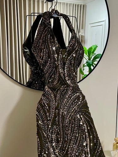 فستان سهره تل المزين بالتطريز تصميم محدده للخصر وت...