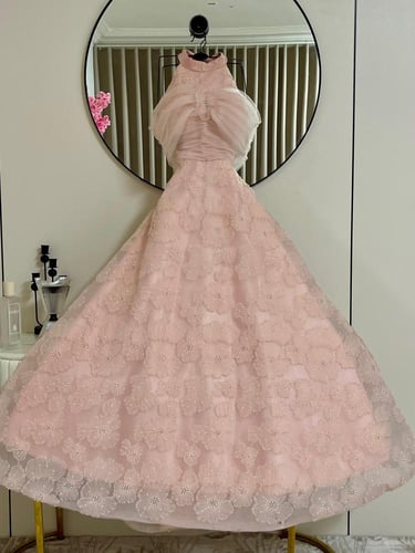 فستان سهره فخم تل مورد مزين بالتطريز جيبون