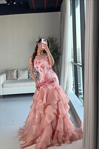 فستان سهره تفته كلفه سهره وجازار مزين بالطبقات بشك...