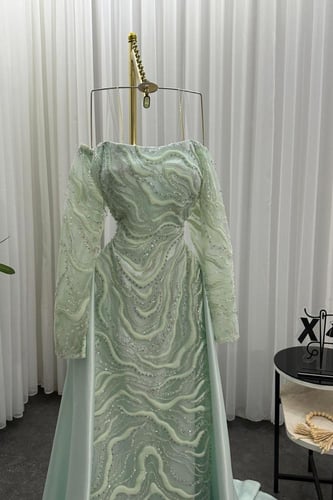 فستان سهره تل مزين بالتطريز ذيل تفته