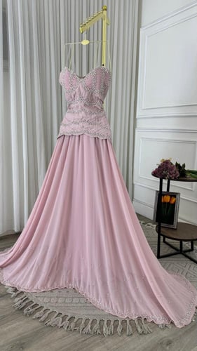 فستان سهره صدر باربي مزين بالتطريز اليدوي كرستال و...