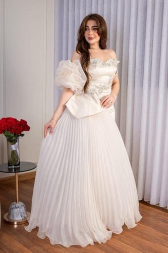 فستان سهره تفته كوري كلفه مطرزه المزين بالكسرات بو...