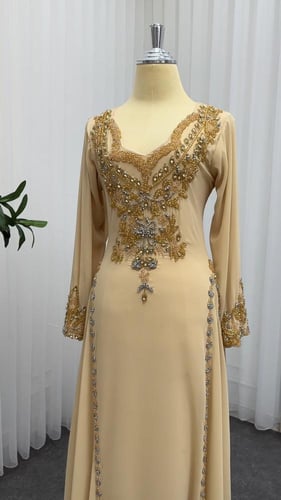 جلابيه شيفون جورجيت وتل المزين بالتطريز اليدوي بشك...