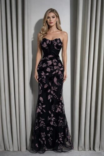 فستان سهره قطيفه مزين بالطريز بطانه باربي