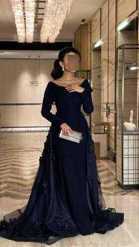 فستان سهره باربي وتفته سلا المزين بالورود