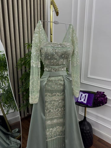 فستان سهره تل مطرز بخرز ذيل تفته كوري