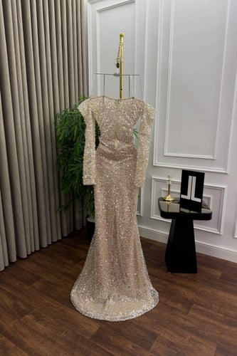 فستان سهره فخم المزين بالتطريز