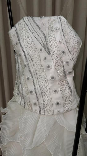 فستان سهره صدر باربي المزين بالتطريز البدوي الانيق...