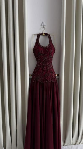 فستان سهره جورجيت المزين بالتطريز اليدوي الفخم