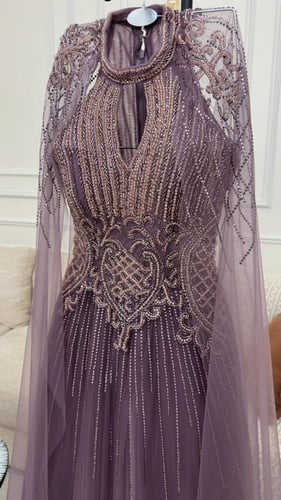 فستان سهره تل المزين بالتطريز اليدوي خرز ولول