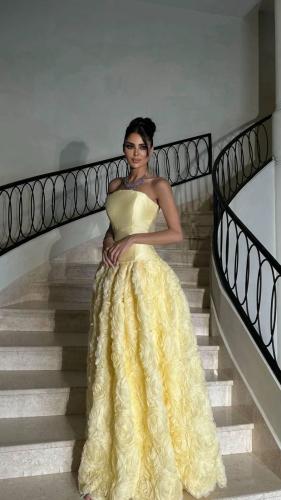 فستان ميكادو المزين بالكلفه الموروده