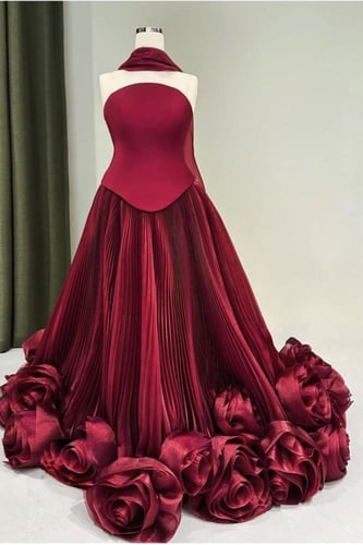 فستان سهره اورجنزا دبل كلوش المزين بالورود البارزه...