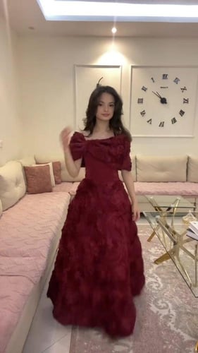 فستان سهره فخم مميز صدر باربي وكلفه ورود الجوري