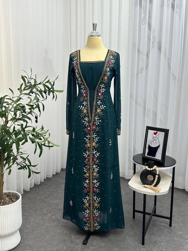 جلابيه شيفون جورجيت المزينه بالتطريز اليدوي الفخم...