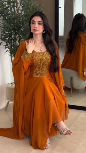 جلابيه شيفون جورجيت المزينه بالتطريز اليدوي