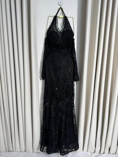 فستان سهره دانتيل المزين بالتطريز بطانه باربي