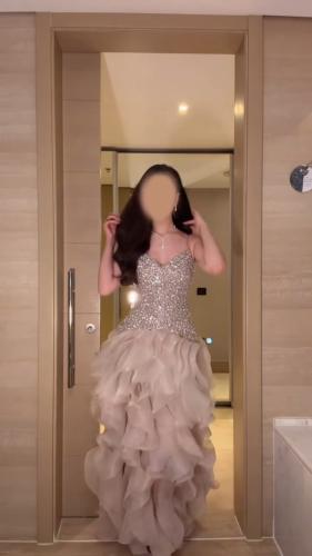 فستان سهره اخزين بالكلفه المطرزه وارجنزا طبقات بشك...