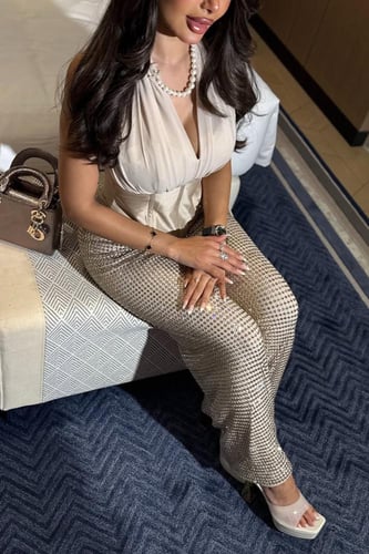 جمبسوت باربي المزين بالتطريز لول وزاركون