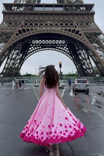 فستان سهره تفته المزين بالورود والفصوص